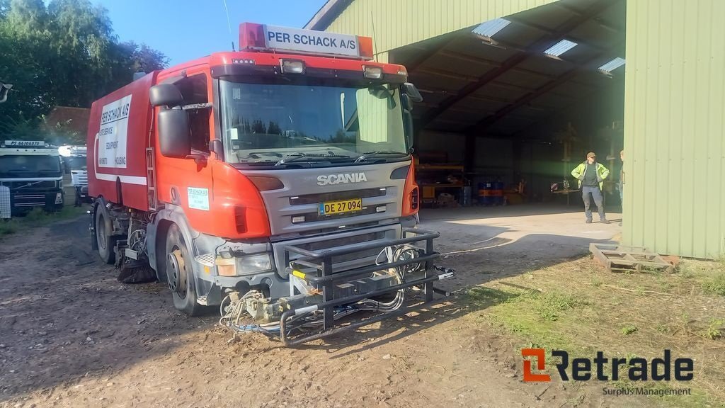 Straßenkehrmaschine van het type Sonstige Scania P270 Feje Sugebil / Sweeper Suction truck, Gebrauchtmaschine in Rødovre (Foto 4)