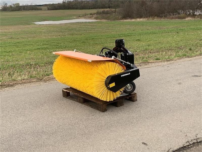 Straßenkehrmaschine des Typs Stensballe FF 1500 MA, Gebrauchtmaschine in Randers SV (Bild 2)