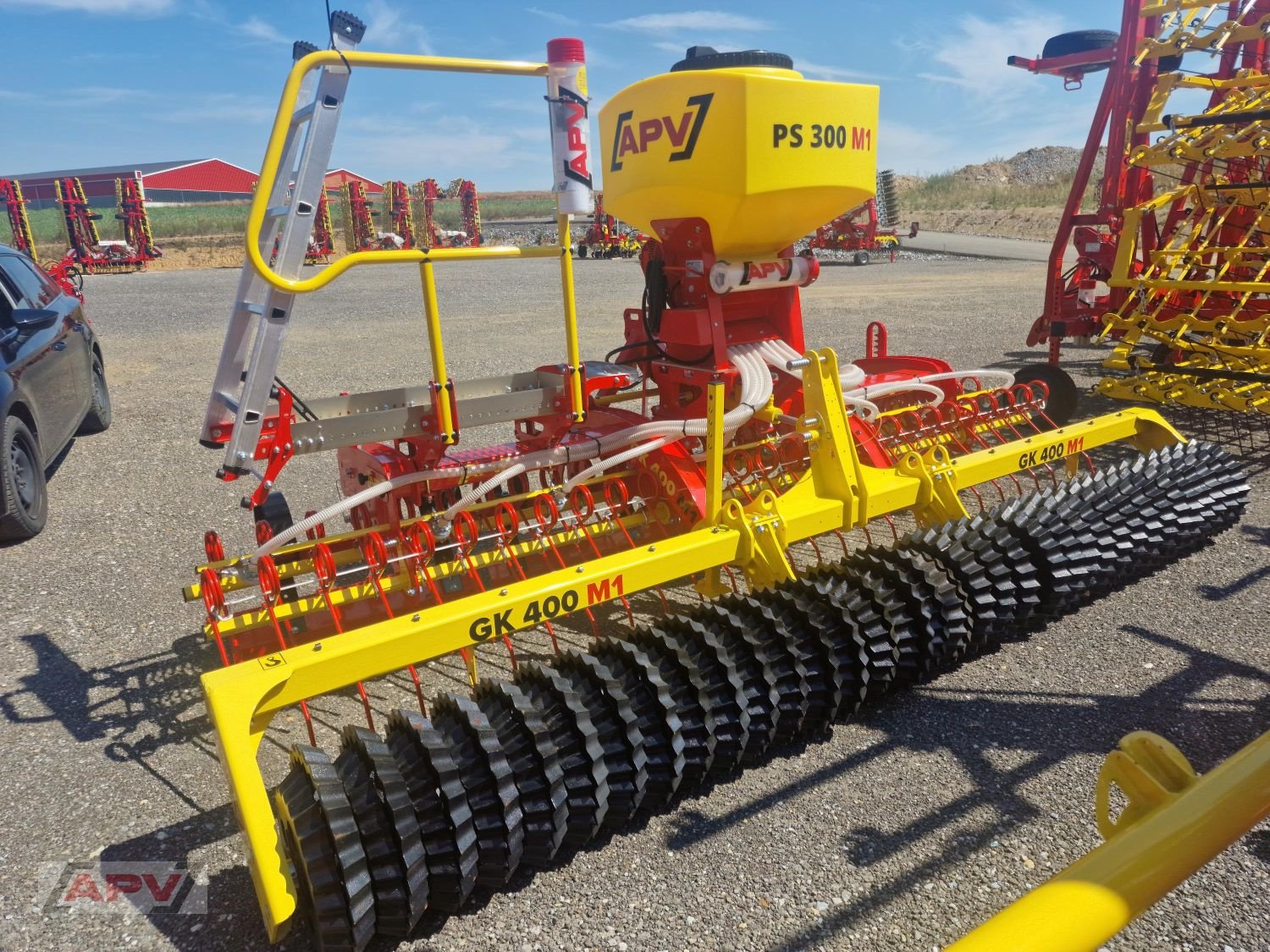 Striegel mit Nachsaateinrichtung от тип APV GK 400 M1 Full Edition, Gebrauchtmaschine в Hötzelsdorf (Снимка 1)