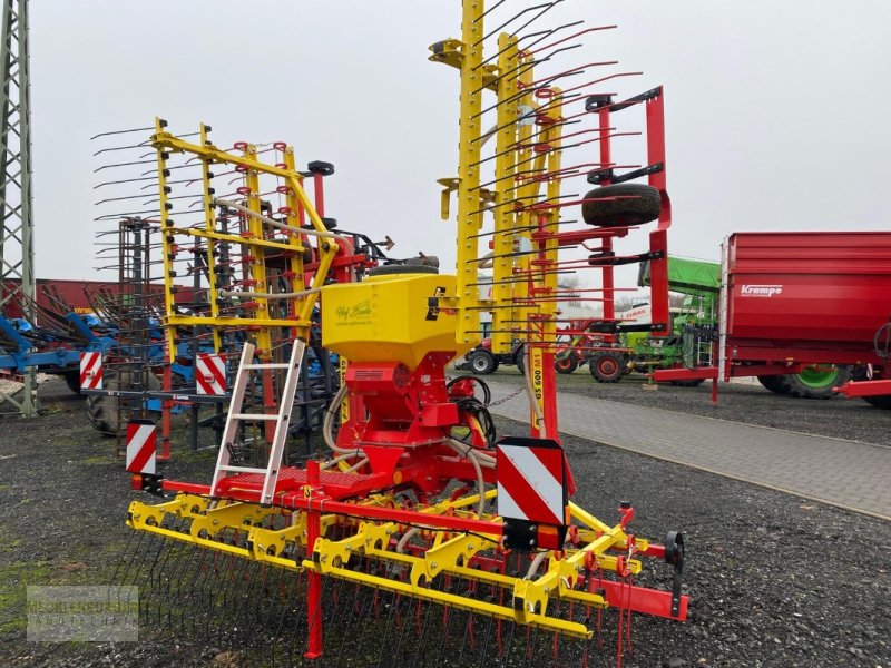 Striegel mit Nachsaateinrichtung des Typs APV GS 600 M1 mit PS 300 M1, Gebrauchtmaschine in Mühlengeez (Bild 1)