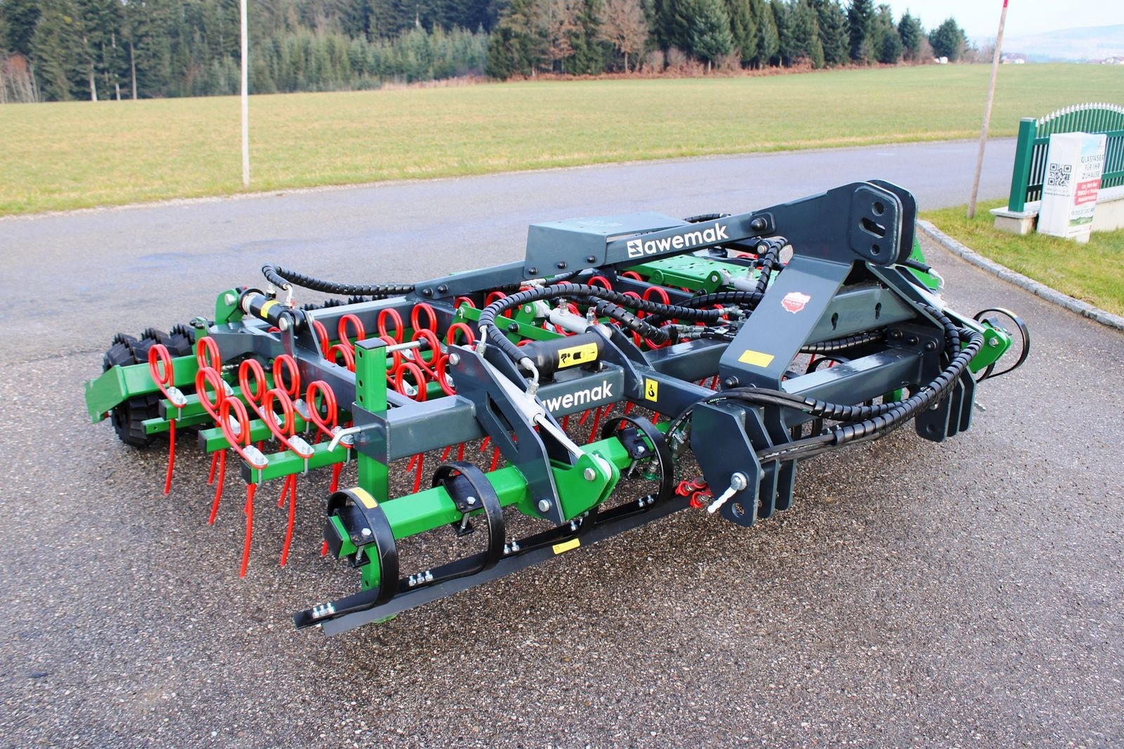 Striegel mit Nachsaateinrichtung del tipo Awemak ProGrasser 300 mit APV PS200 M1, Neumaschine In Neukirchen am Walde  (Immagine 1)