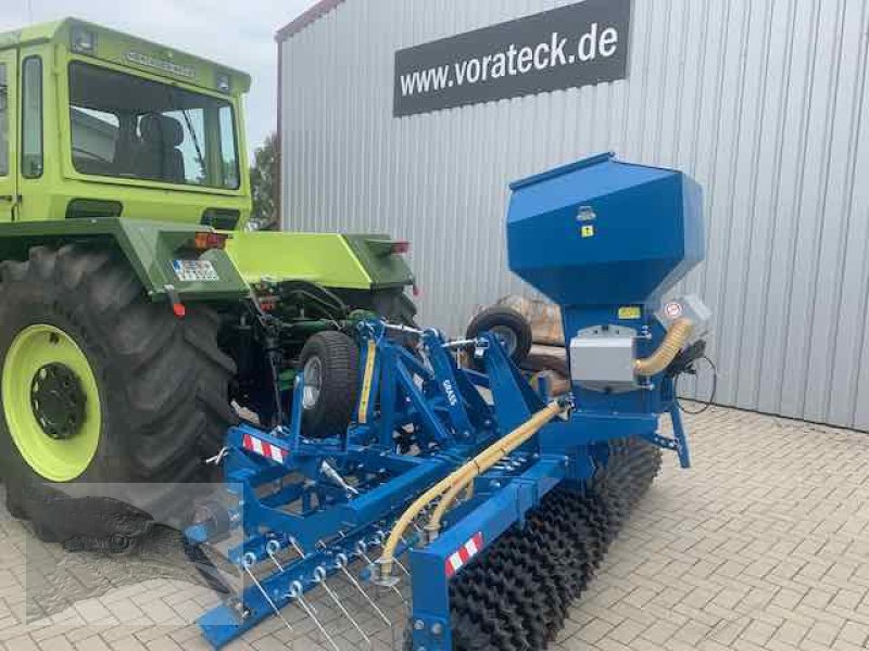 Striegel mit Nachsaateinrichtung des Typs Grassmix 3.0 Plus Bergedition Sternwalze Striegel, Neumaschine in Hermannsburg (Bild 12)