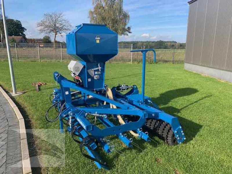 Striegel mit Nachsaateinrichtung van het type Grassmix 3.0 Plus mit Sternwalze, Neumaschine in Olingen (Foto 2)