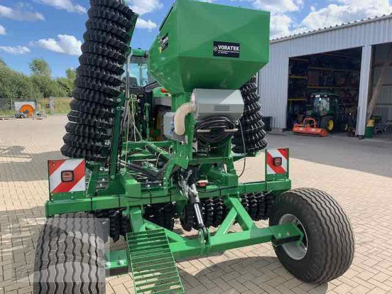 Striegel mit Nachsaateinrichtung typu Grassmix 6m mit Sternwalze, Neumaschine v Hermannsburg (Obrázok 5)