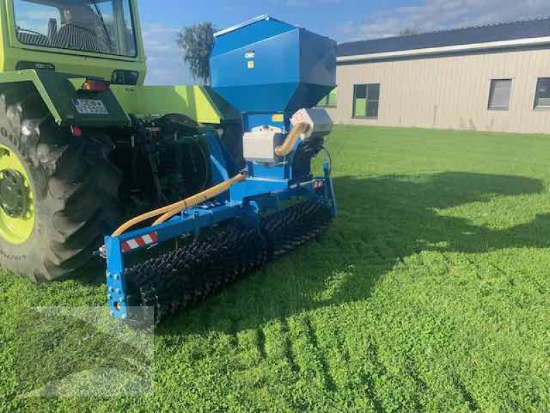 Striegel mit Nachsaateinrichtung tip Grassmix Grünlandstriegel mit Crossboard Berg Edition 3m, Neumaschine in Hermannsburg (Poză 3)