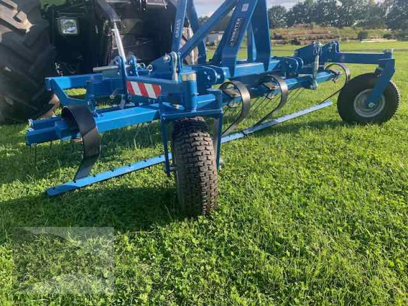 Striegel mit Nachsaateinrichtung van het type Grassmix Grünlandstriegel mit Crossboard Berg Edition 3m, Neumaschine in Hermannsburg (Foto 12)