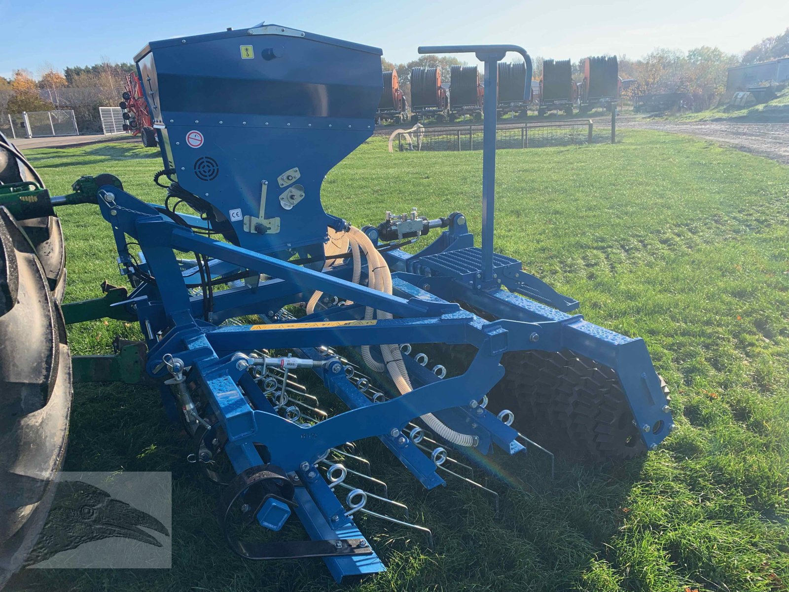 Striegel mit Nachsaateinrichtung typu Grassmix Wiesenstriegel 3m mit Sternwalze, Neumaschine v Hermannsburg (Obrázek 14)