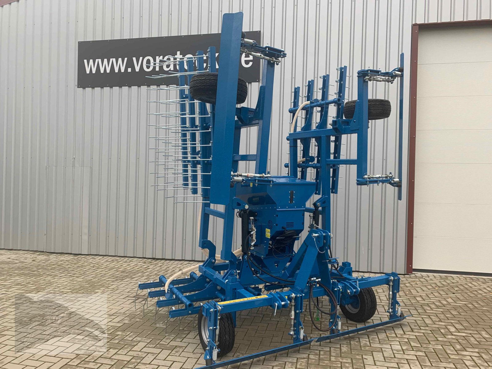 Striegel mit Nachsaateinrichtung του τύπου Grassmix Wiesenstriegel 6m Vorführmaschine, Neumaschine σε Hermannsburg (Φωτογραφία 2)