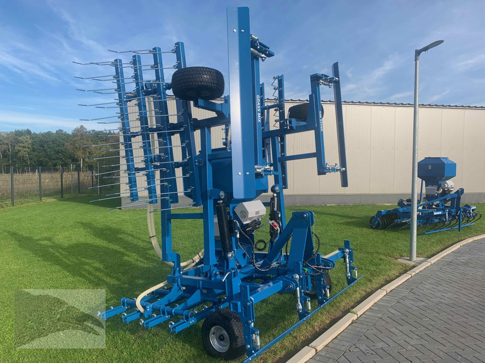 Striegel mit Nachsaateinrichtung tipa Grassmix Wiesenstriegel 6m, Neumaschine u Hermannsburg (Slika 15)