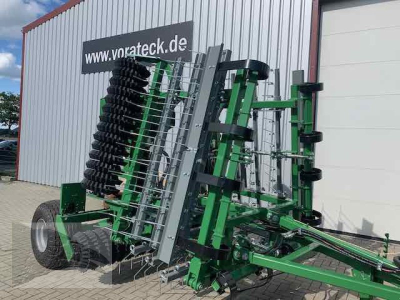 Striegel mit Nachsaateinrichtung typu Grassmix Wiesenstriegel mit Walze und Nachsaatgerät 6m, Neumaschine v Hermannsburg (Obrázek 12)