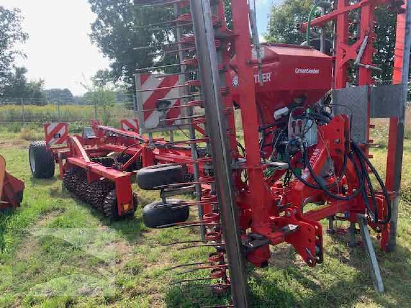 Striegel mit Nachsaateinrichtung van het type Güttler Greenmaster 600 mit Prismenwalze, Gebrauchtmaschine in Hermannsburg (Foto 13)