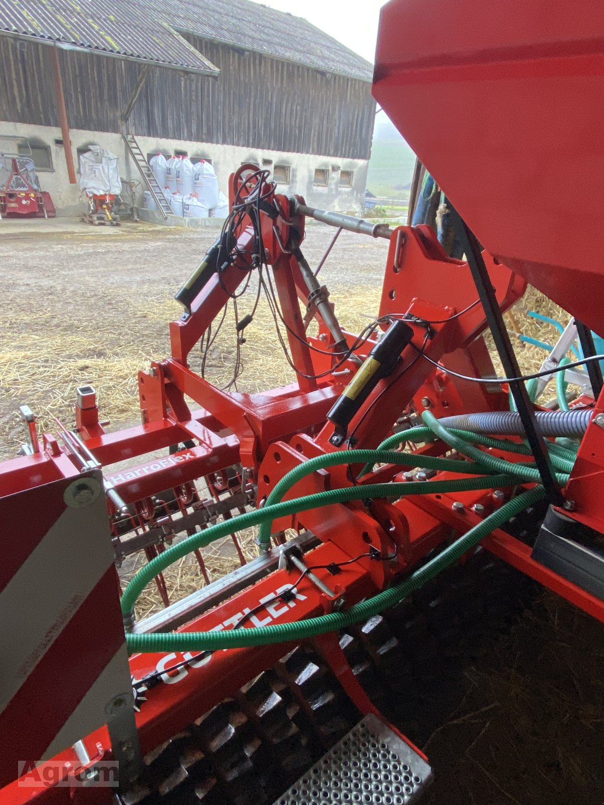 Striegel mit Nachsaateinrichtung typu Güttler Greenmaster, Gebrauchtmaschine v Meißenheim-Kürzell (Obrázek 5)