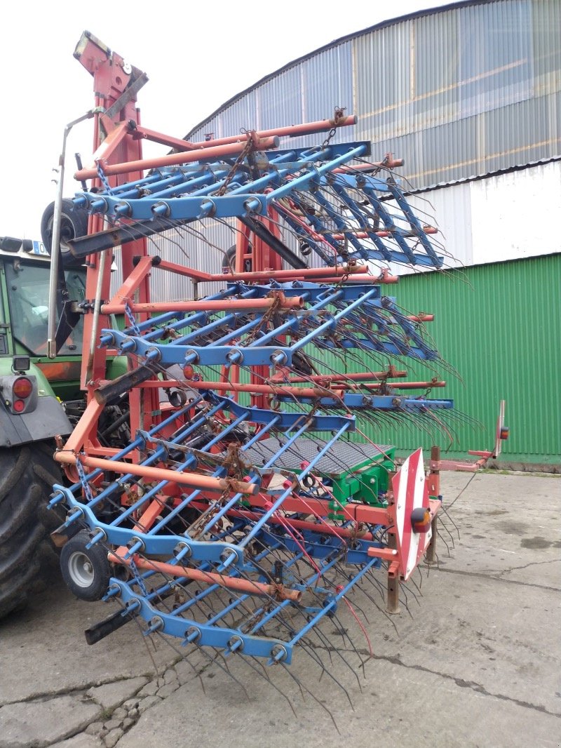 Striegel mit Nachsaateinrichtung tip Hatzenbichler 12m + Air16, Gebrauchtmaschine in Liebenwalde (Poză 14)