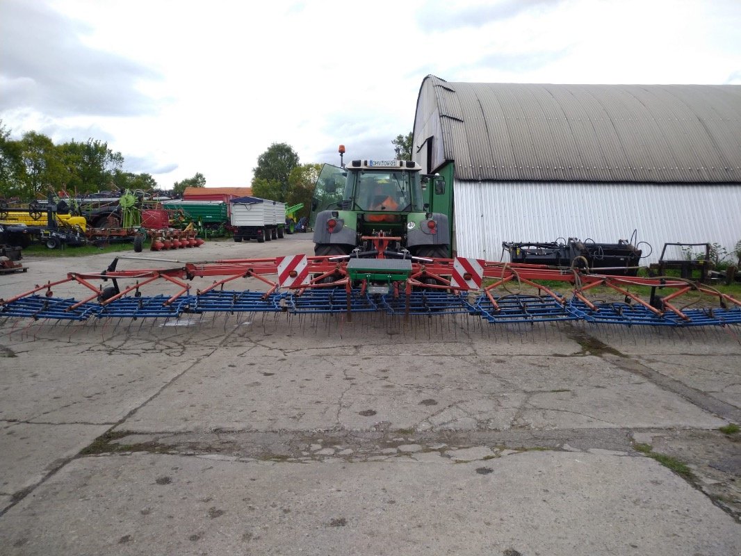 Striegel mit Nachsaateinrichtung du type Hatzenbichler 12m + Air16, Gebrauchtmaschine en Liebenwalde (Photo 20)