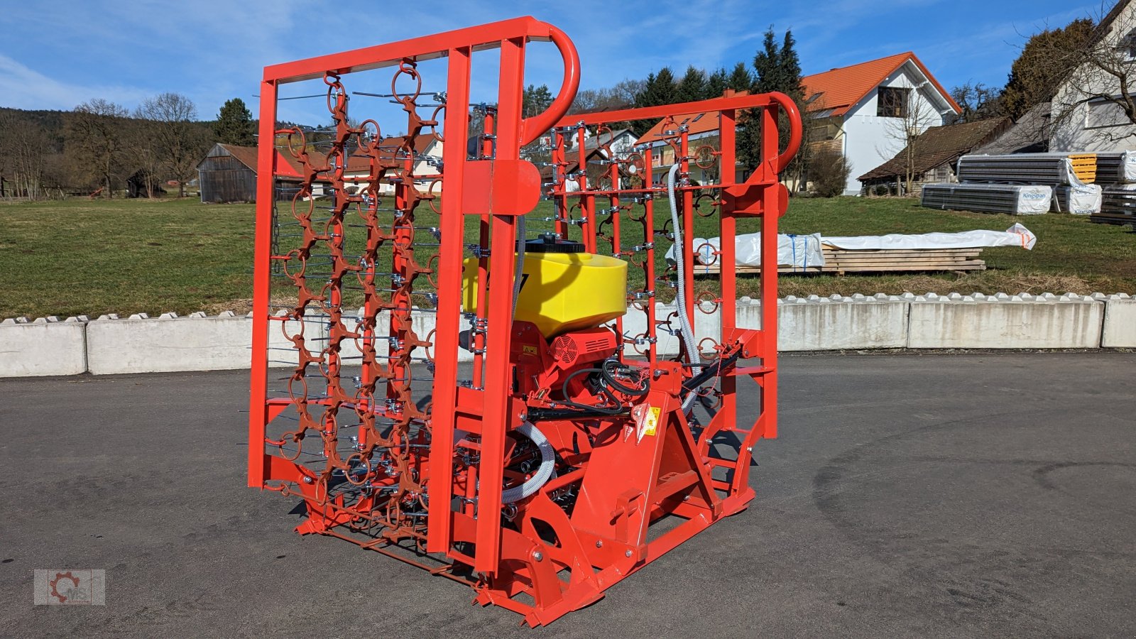 Striegel mit Nachsaateinrichtung du type Jar-Met 6m Wiesenstriegel Wiesenschleppe Striegel Netz APV pneumatik Streuer, Neumaschine en Tiefenbach (Photo 8)