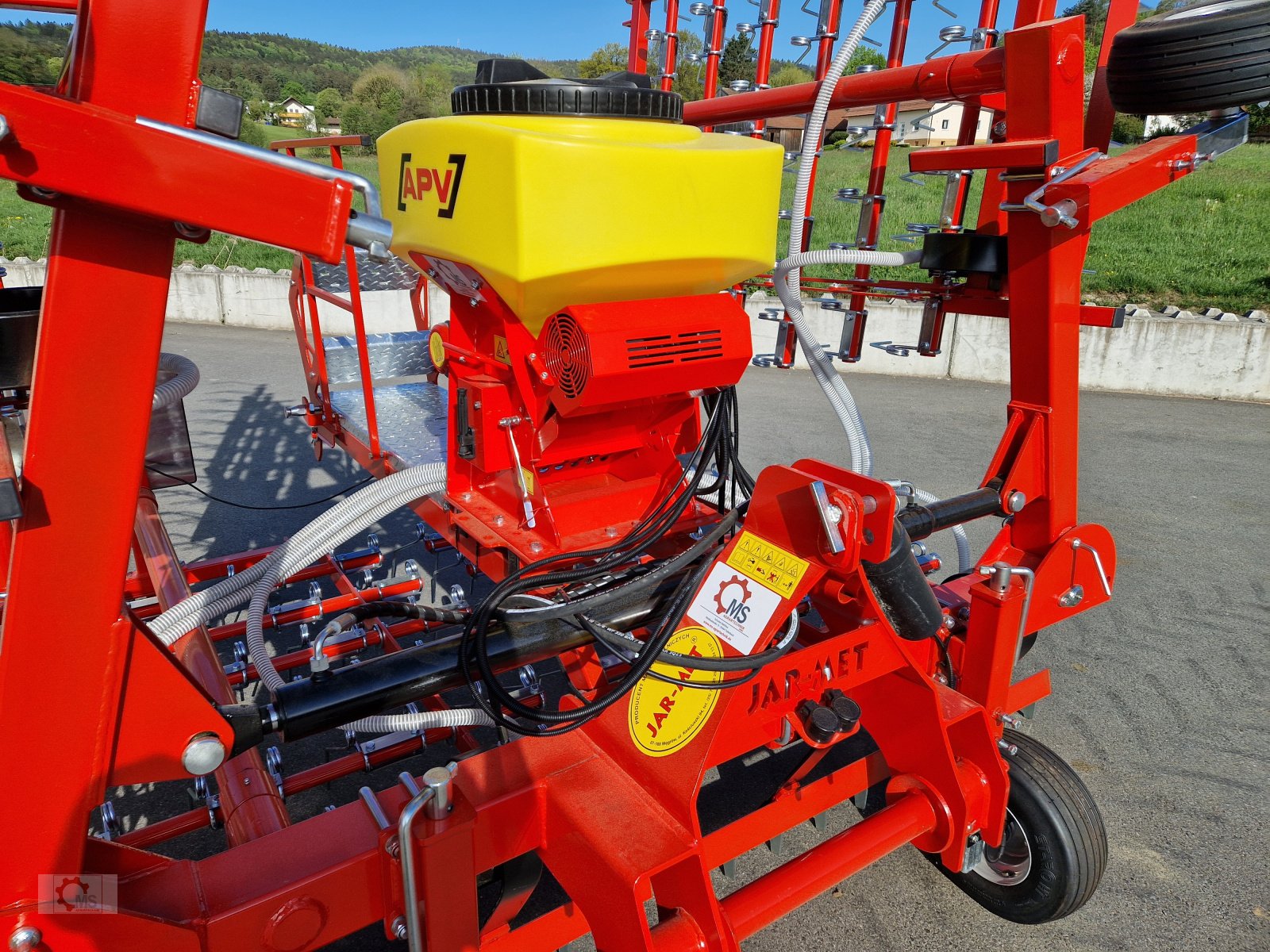 Striegel mit Nachsaateinrichtung du type Jar-Met Wiesenstriegel 6m APV Pneumatisch, Neumaschine en Tiefenbach (Photo 5)