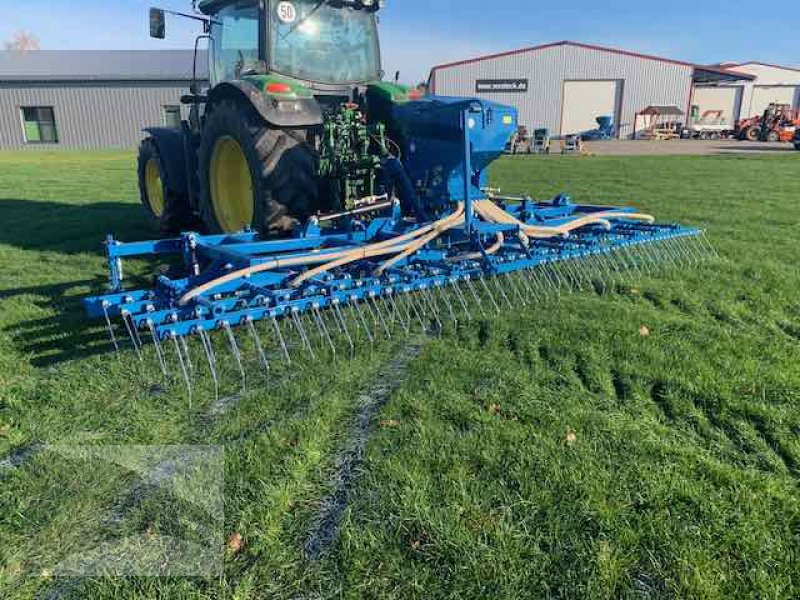 Striegel mit Nachsaateinrichtung tip VORATECK Wiesenstriegel 6m mit Crossboard, Neumaschine in Hermannsburg (Poză 1)