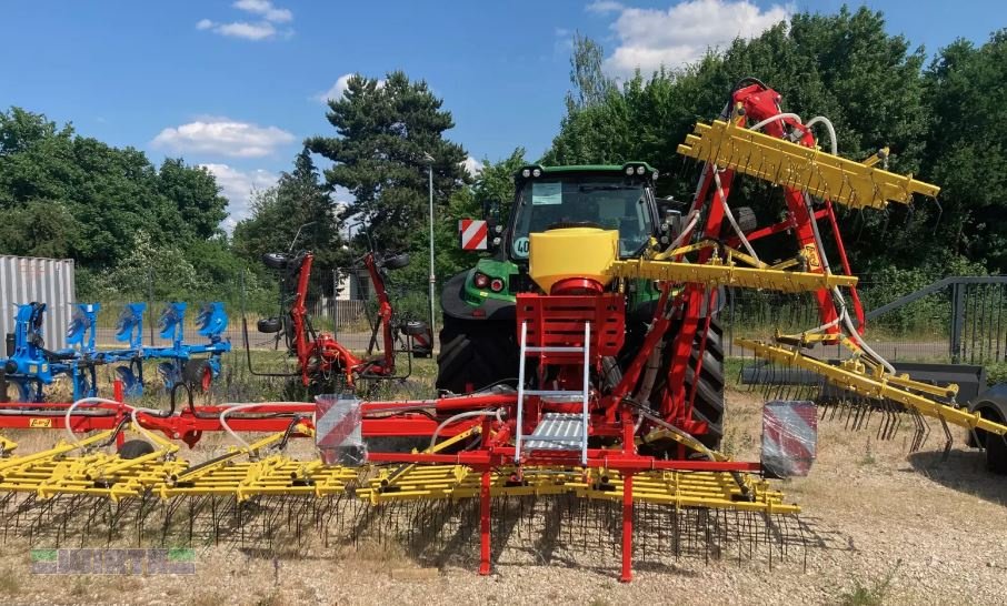 Striegel des Typs APV 1200 Ackerstriegel auch mit Sägerät PS 300 M 1, Neumaschine in Buchdorf (Bild 1)