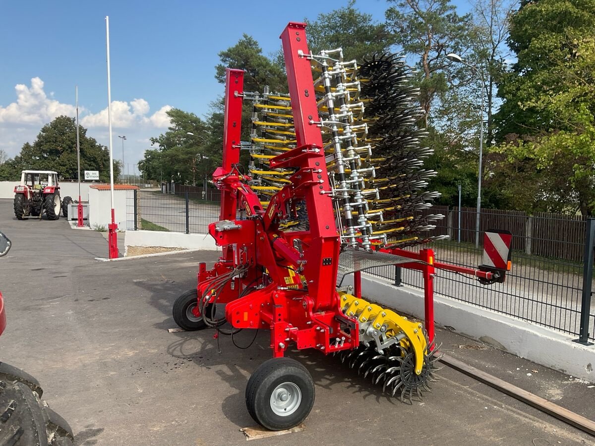 Striegel a típus APV RC 600 M1, Vorführmaschine ekkor: Zwettl (Kép 2)