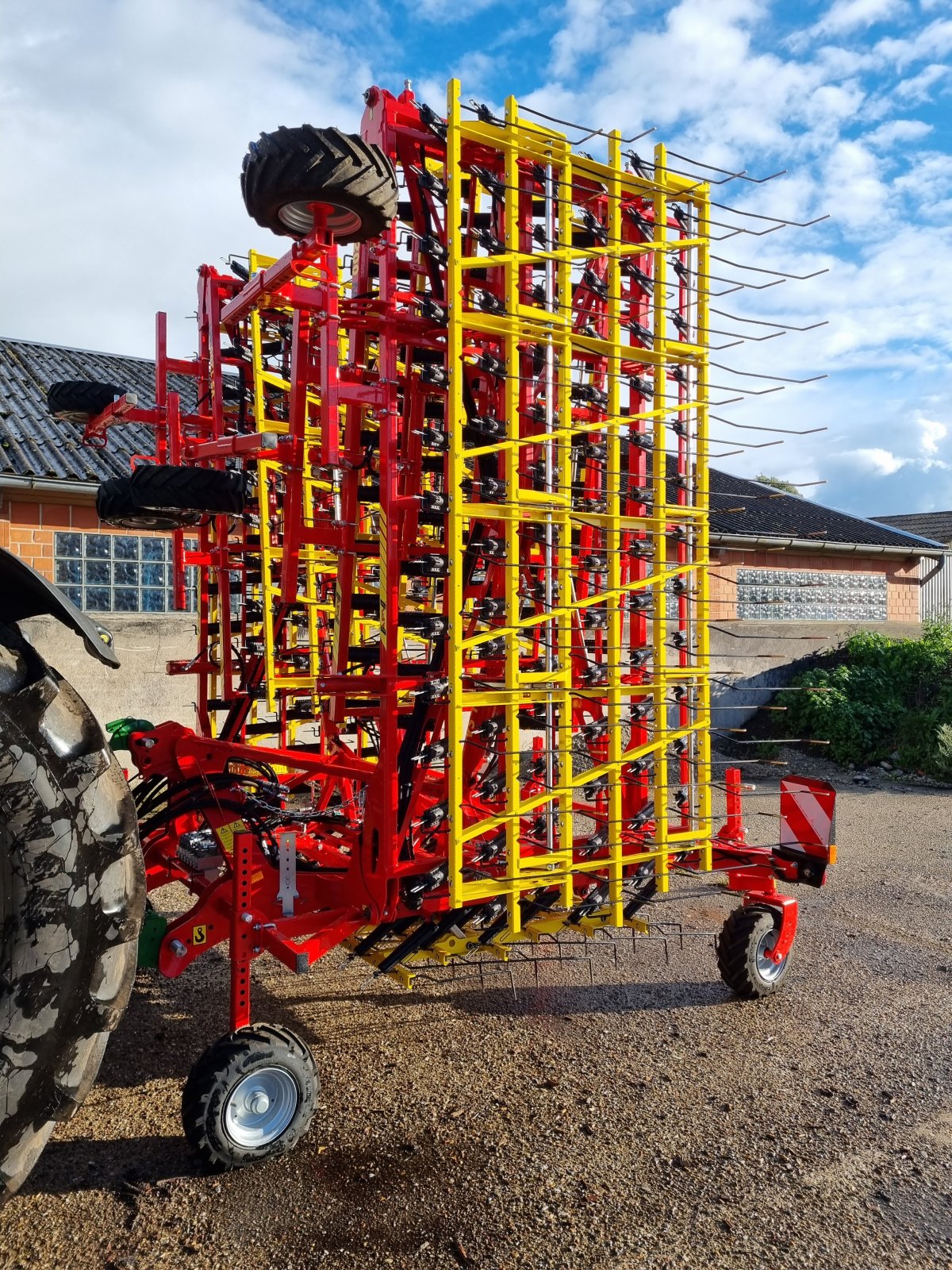 Striegel des Typs APV VS 1200, Gebrauchtmaschine in Süderfahrenstedt (Bild 3)