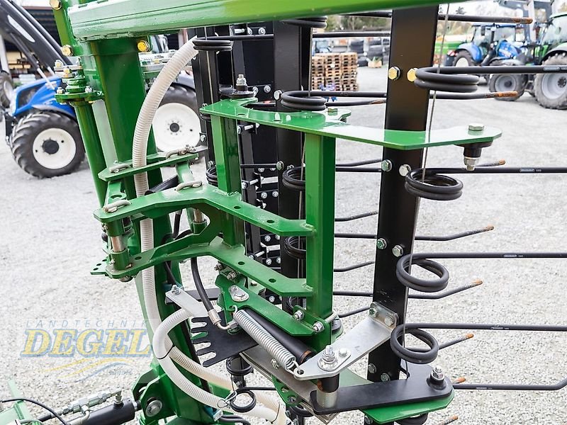 Striegel типа Düvelsdorf Green Rake expert 6 m, Vorführmaschine в Feilitzsch (Фотография 11)