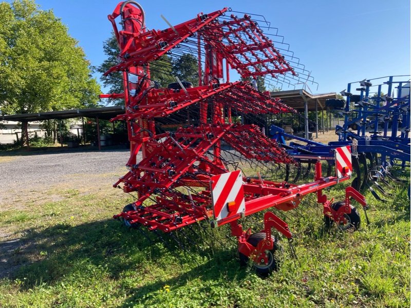 Striegel van het type Einböck AEROSTAR-EXACT 1200, Neumaschine in Gadenstedt (Foto 1)