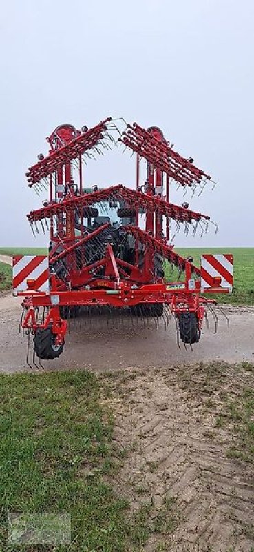 Striegel des Typs Einböck EXACT 1200/12 m Striegel/Vorführer, Vorführmaschine in Gerstetten (Bild 4)