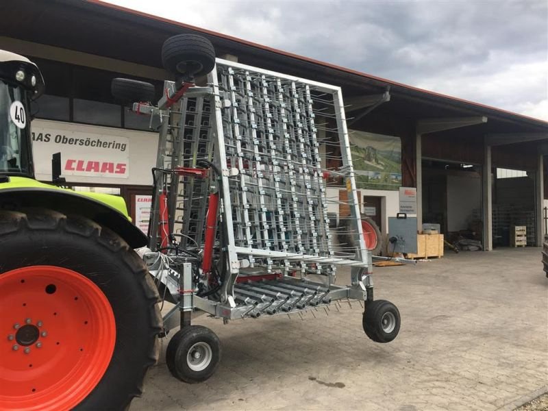 Striegel typu Fliegl STR 610, Vorführmaschine v Obersöchering (Obrázok 2)