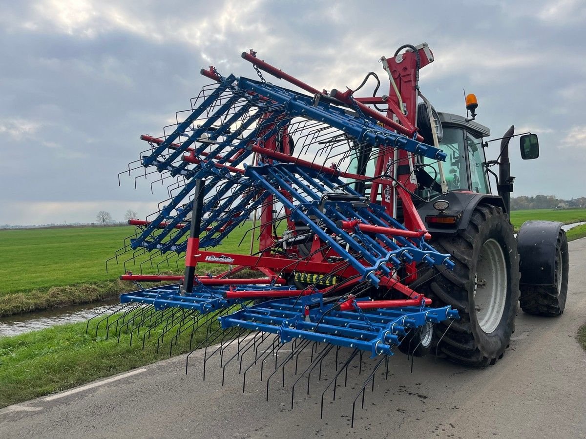 Striegel des Typs Hatzenbichler wiedeg 9.00, Gebrauchtmaschine in Zoeterwoude (Bild 4)