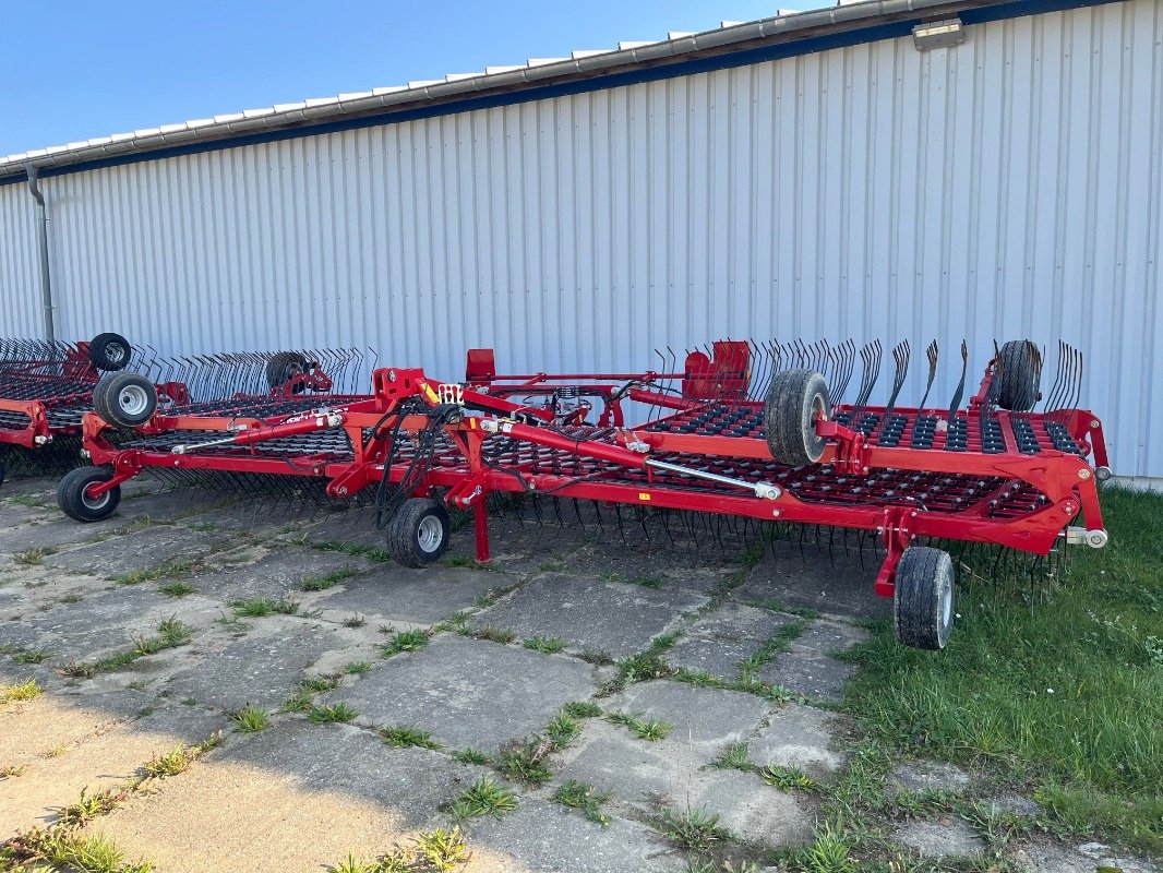 Striegel van het type Horsch Cura 12 ST, Vorführmaschine in Ebersbach (Foto 1)