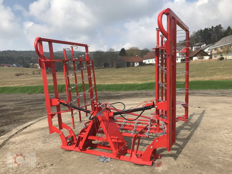 Striegel del tipo Jar-Met 6m 10mm Zinken Hydraulisch Klappbar Wiesenstriegel, Neumaschine In Tiefenbach (Immagine 1)