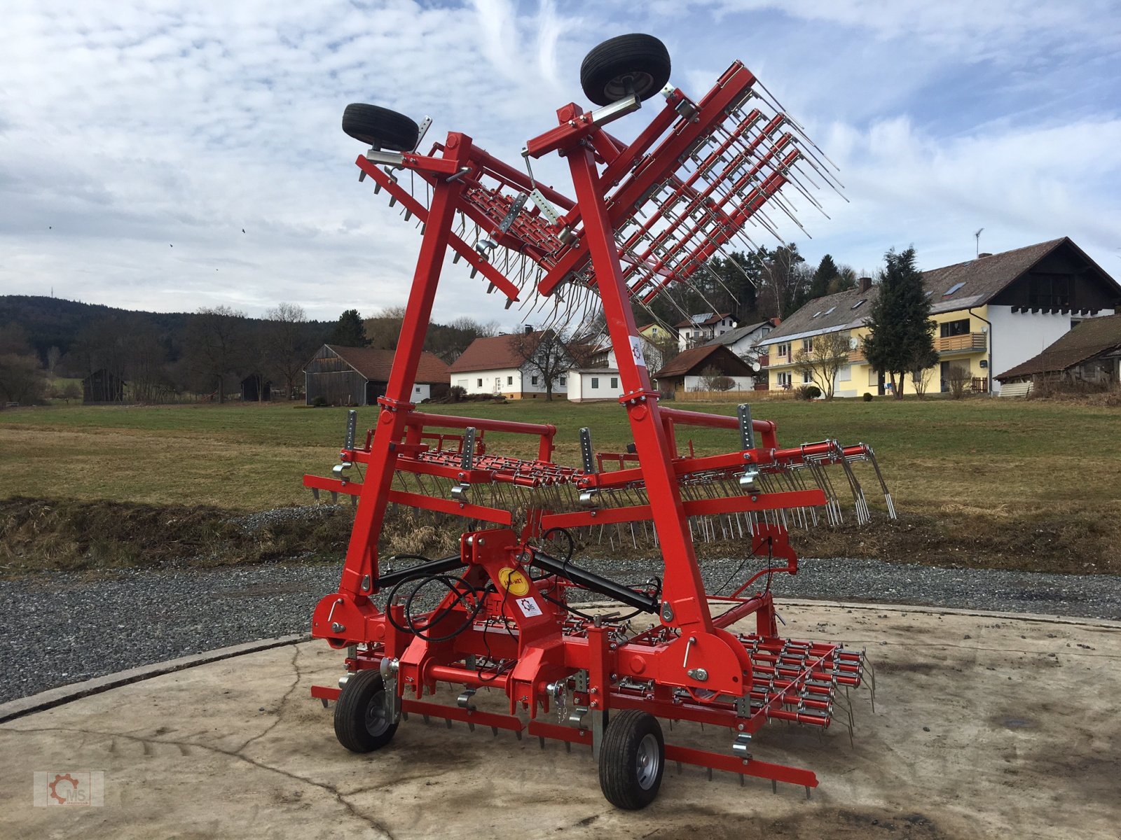 Striegel of the type Jar-Met 9m mit Crossboard Wiesenstriegel, Neumaschine in Tiefenbach (Picture 1)