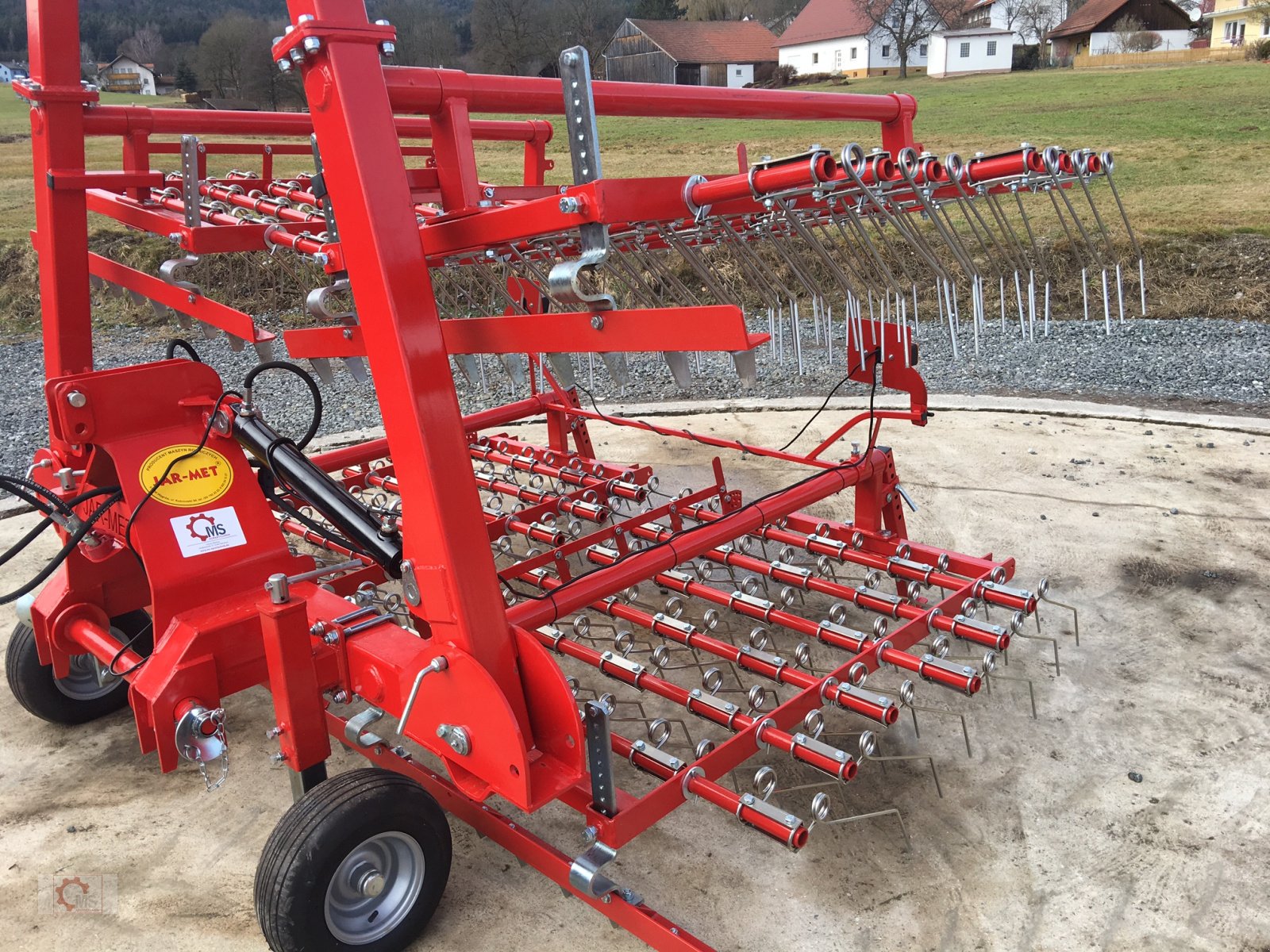 Striegel типа Jar-Met 9m mit Crossboard Wiesenstriegel, Neumaschine в Tiefenbach (Фотография 3)