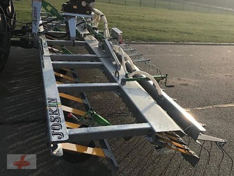 Striegel van het type Joskin Weidebelüfter JOSKIN EB R4S2 600 mit Sägerät, Neumaschine in Oederan (Foto 1)