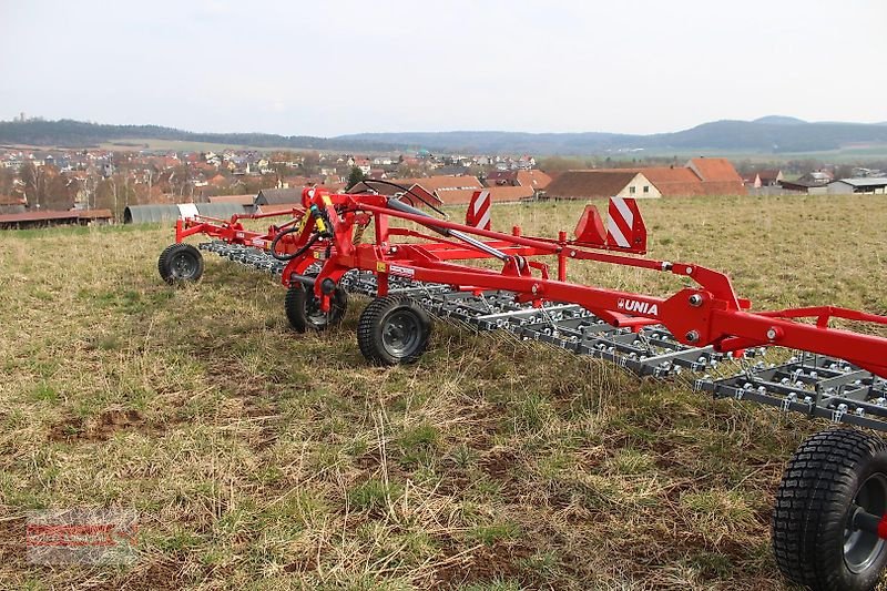 Striegel of the type Unia Akcent 12m Hackstriegel, Neumaschine in Ostheim/Rhön (Picture 7)