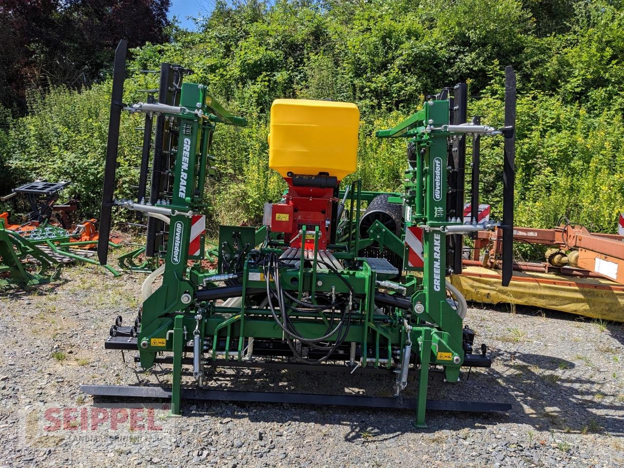 Striegeltechnik & Hacktechnik des Typs Düvelsdorf GREEN RAKE EXPERT 6,00M STRIEGEL, Neumaschine in Groß-Umstadt (Bild 2)