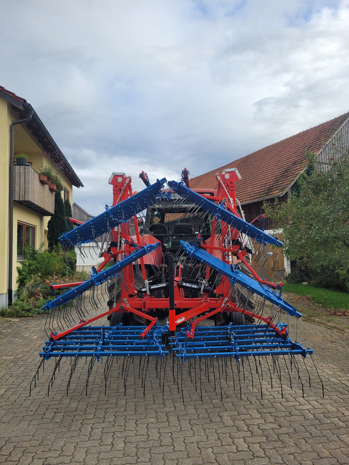 Striegeltechnik & Hacktechnik van het type Hatzenbichler Hackstriegel 9m, Neumaschine in Pilsach (Foto 1)