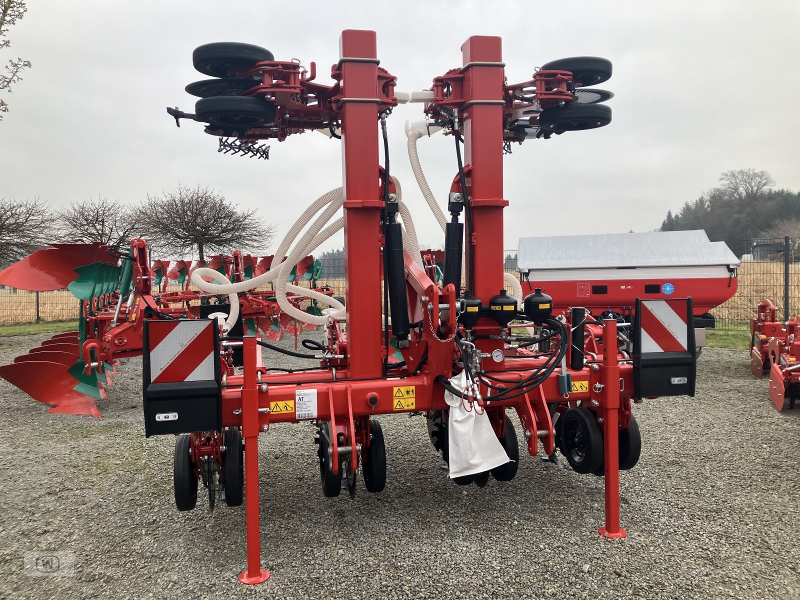 Strip-Till Gerät des Typs Kverneland Kultistrip 4500 F, Neumaschine in Zell an der Pram (Bild 2)