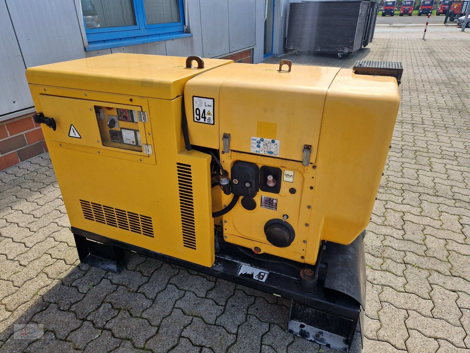 Stromaggregat типа Sonstige Stromaggregat GZA1 16 KVA / Hatz Diesel 15KW NUR 705 Std, Gebrauchtmaschine в Sottrum (Фотография 1)