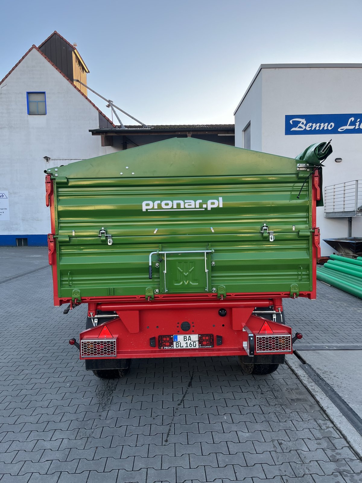 Tandemkipper van het type PRONAR T663/2, Neumaschine in Schesslitz (Foto 4)