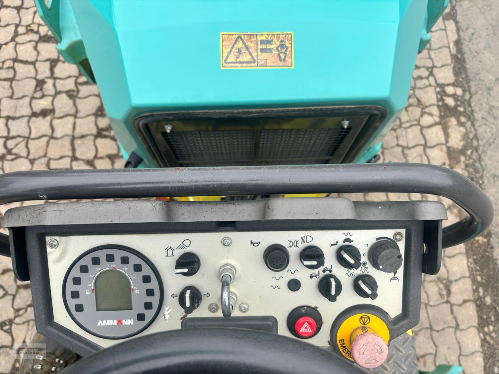 Tandemvibrationswalze typu Ammann ARX 26, Gebrauchtmaschine v Deutsch - Goritz (Obrázok 12)