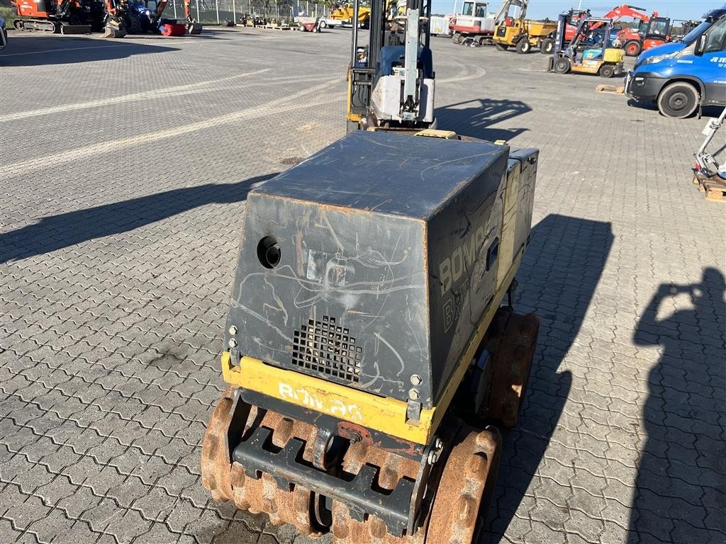 Tandemvibrationswalze tip Bomag BMP851 råjordskompaktor, Gebrauchtmaschine in Rønnede (Poză 4)