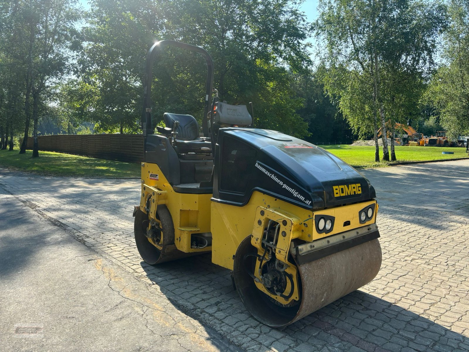 Tandemvibrationswalze van het type Bomag BW 120 AD-5, Gebrauchtmaschine in Deutsch - Goritz (Foto 4)