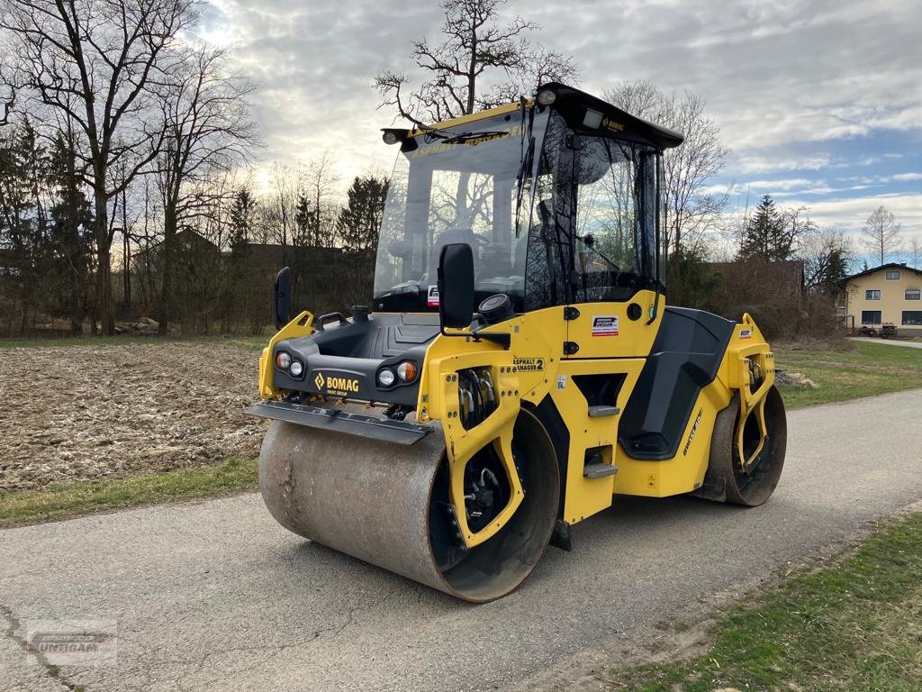 Tandemvibrationswalze van het type Bomag BW 151 AD-5 AM, Gebrauchtmaschine in Deutsch - Goritz (Foto 3)