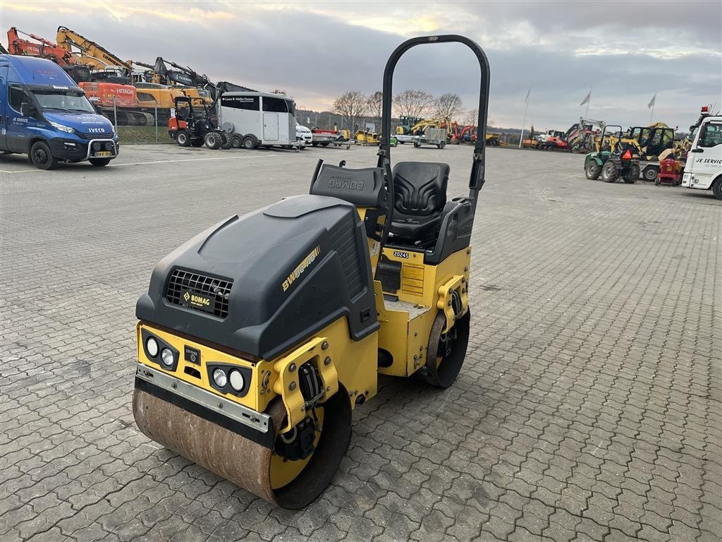 Tandemvibrationswalze des Typs Bomag Bw 90 AD-5, Gebrauchtmaschine in Rønnede (Bild 4)