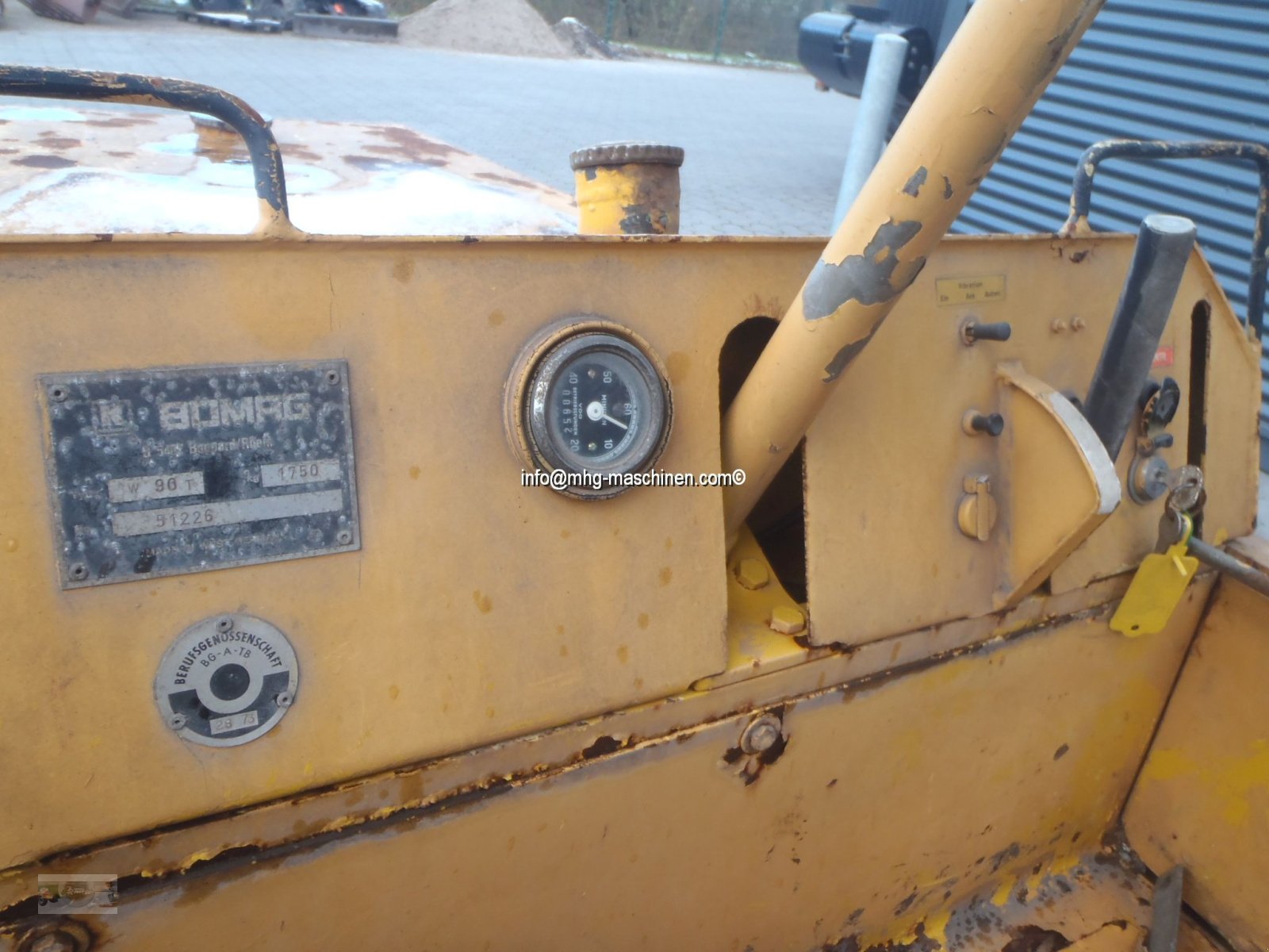 Tandemvibrationswalze van het type Bomag BW 90 T, Gebrauchtmaschine in Gescher (Foto 8)