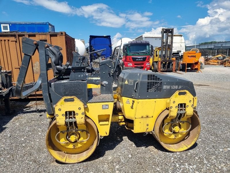 Tandemvibrationswalze du type Bomag BW138AD, Gebrauchtmaschine en Gabersdorf (Photo 4)