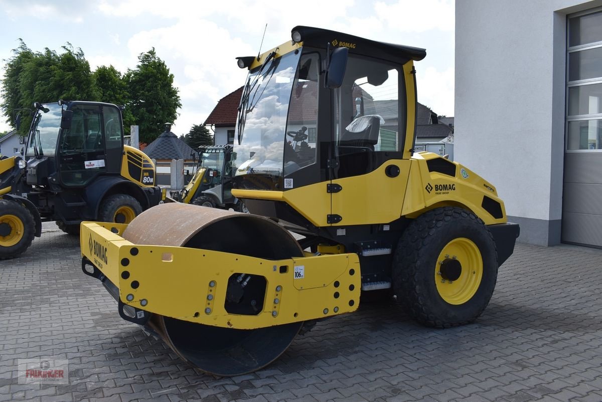 Tandemvibrationswalze of the type Bomag BW177D-5, Gebrauchtmaschine in Putzleinsdorf (Picture 1)