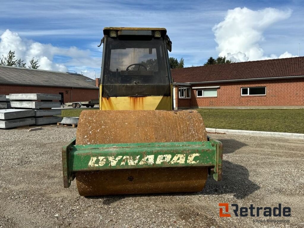 Tandemvibrationswalze du type DYNAPAC CA 151 D, Gebrauchtmaschine en Rødovre (Photo 2)