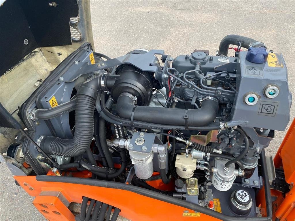 Tandemvibrationswalze del tipo Hamm HD 8 VV Kubota motor. Rigtig fin maskine. Ring til Ulrik 0045-40255544. Jeg snakker Jysk, tysk og engelsk., Gebrauchtmaschine en Kolding (Imagen 8)